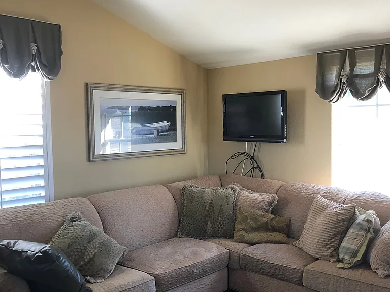 2667 Saint Helena Ct #5 — Photo 3