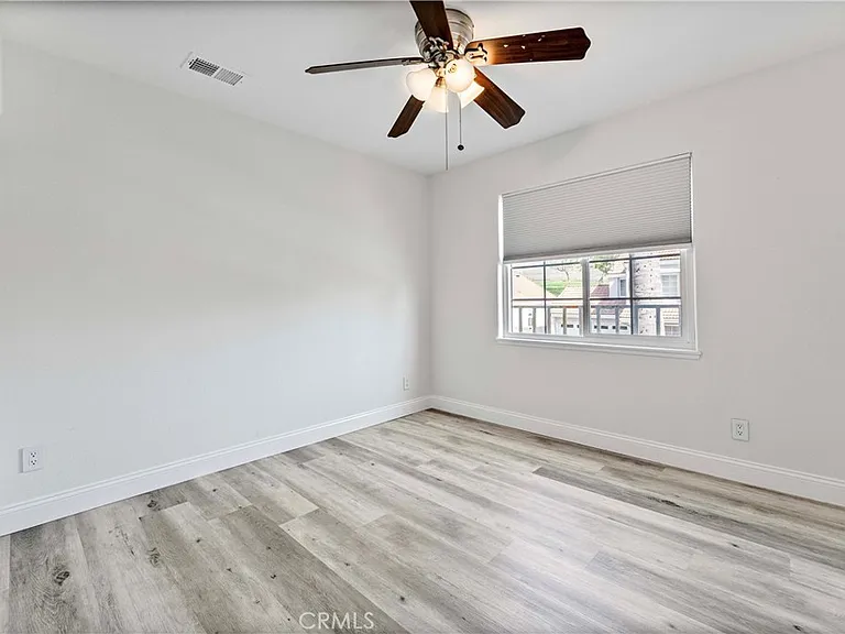 12 Dominguez St — Photo 16