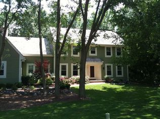 3519 W River Ct, Mequon, WI 53092
