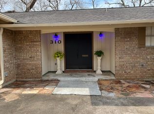 310 That Way, Lake Jackson, TX 77566
