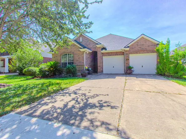 303 Autumn Creek Ln, Richmond, TX 77406