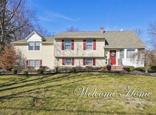 4 Gail Rd, Hillsborough, NJ 08844