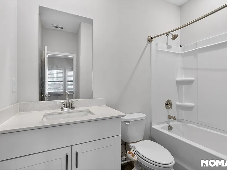 6039 Hickory Creek Ct — Photo 19
