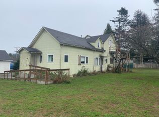 3388 E College St, Fortuna, CA 95540