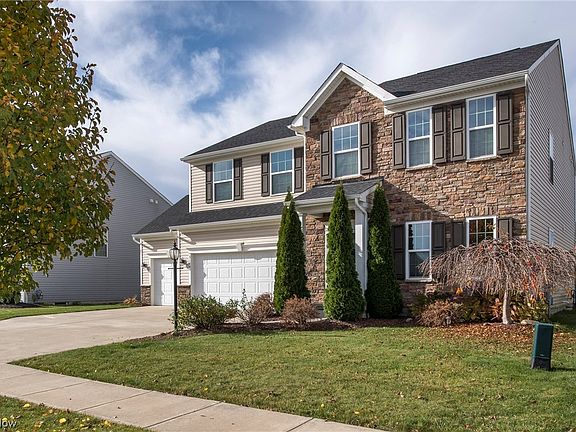 2nd image of 3144 Wheaton Dr