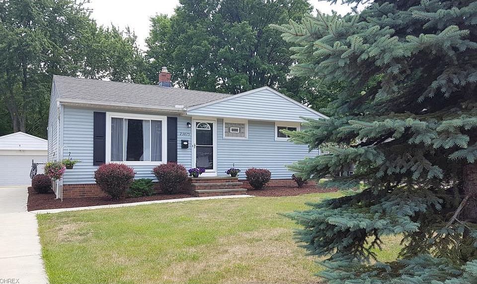 1st image of 23875 Lebern Dr