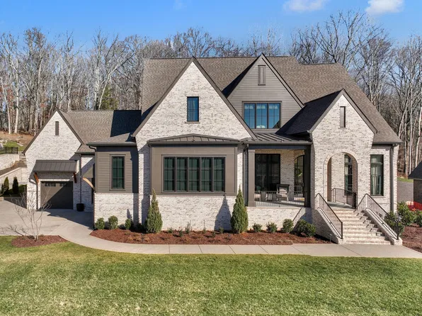 8496 Heirloom Blvd, College Grove, TN 37046