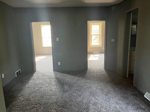 5th image of 2945 14th Ave #1