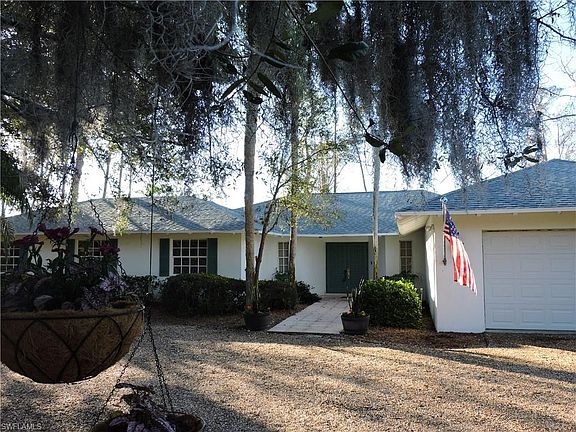 2nd image of 1040 Oriole Cir #58