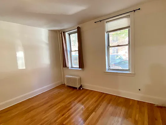 Rented by City Connections Realty | media 2