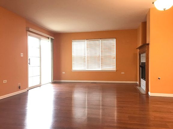 3rd image of 2604 Sheehan Ct Unit 101