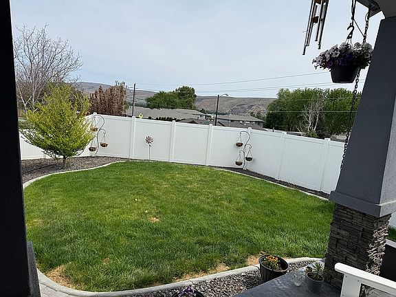 5th image of 902 Blitz Ln