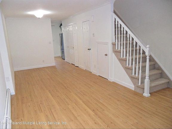 2nd image of 19 Hilldale Ct #1