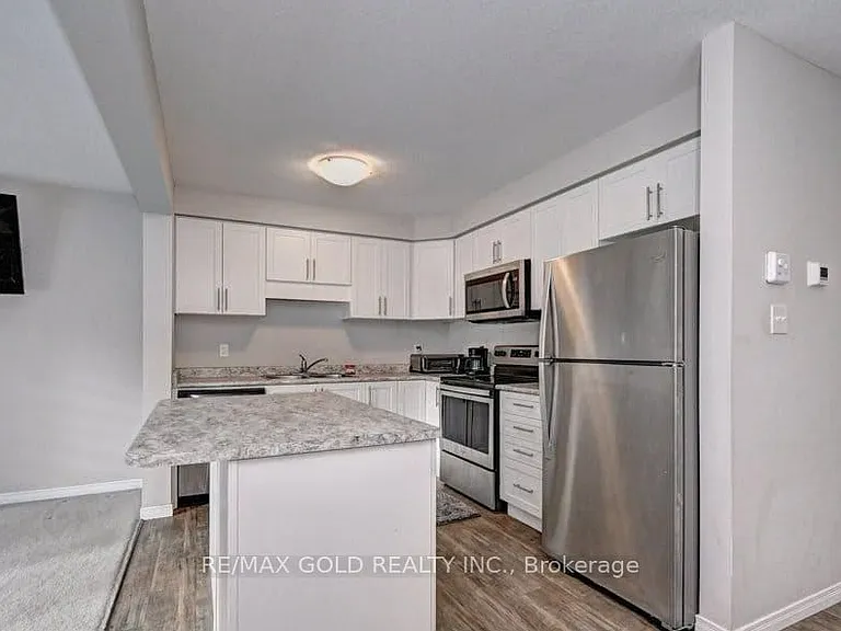 50 Pinnacle Dr #35 — Photo 8