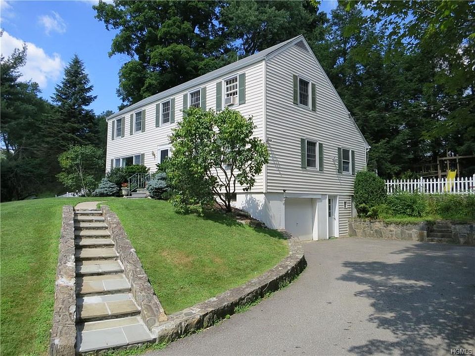 1st image of 4 Tanya Ln
