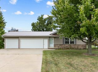 W5316 Linden Hill Dr, APPLETON, WI 54915
