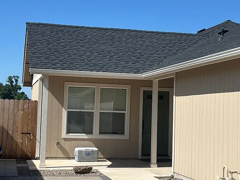 Newer Two bedroom/Two bath Duplex | Available Late July — Photo 11
