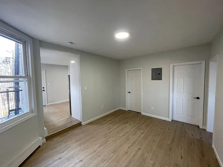 575 JFK Boulevard — Photo 4