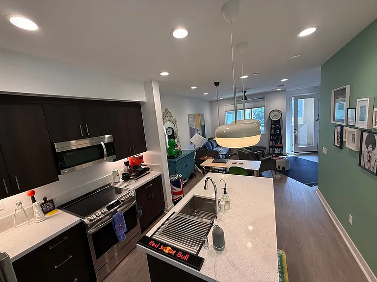 5079 Cedar Ave — Photo 3