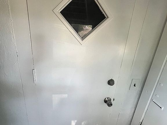 4th image of 403 Cummings Ave #2