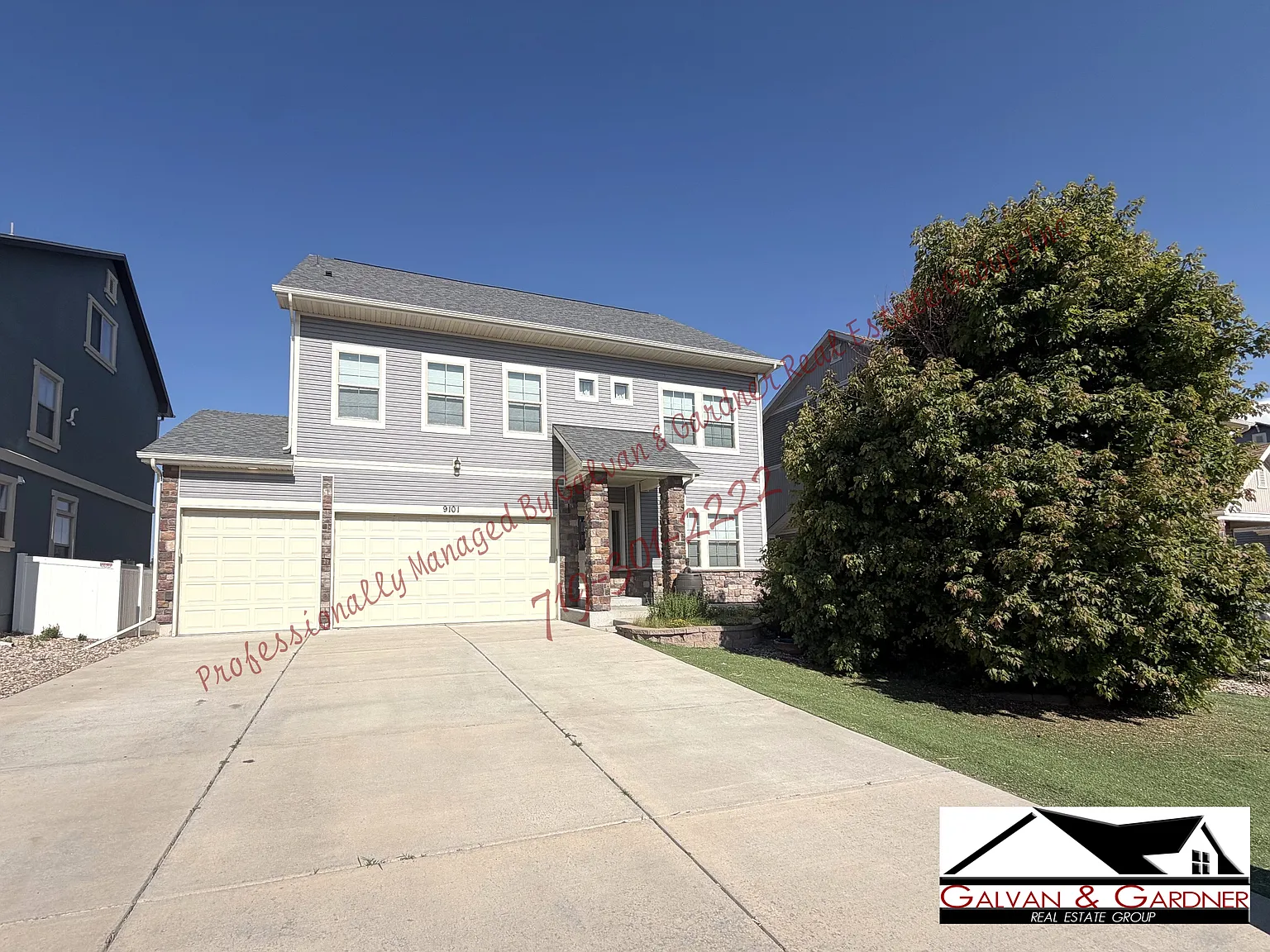 7 bed, 5.5 bath, 4992 sqft, $3,200 — Photo 2