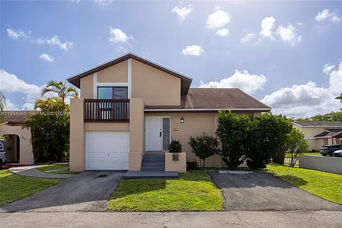 914 NW 106th Avenue Cir Photo 1