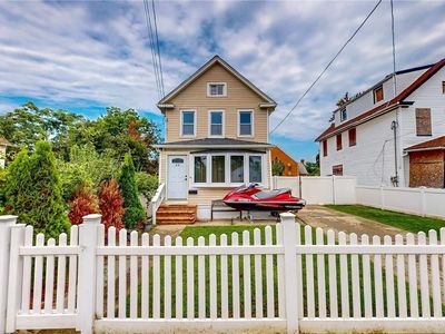25 Maple Avenue, Hempstead, NY, 11550