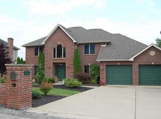 62 Raphael Dr, Irwin, PA 15642