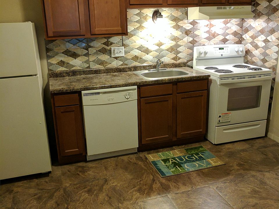 1st image of 2040 Yale Ave APT 15