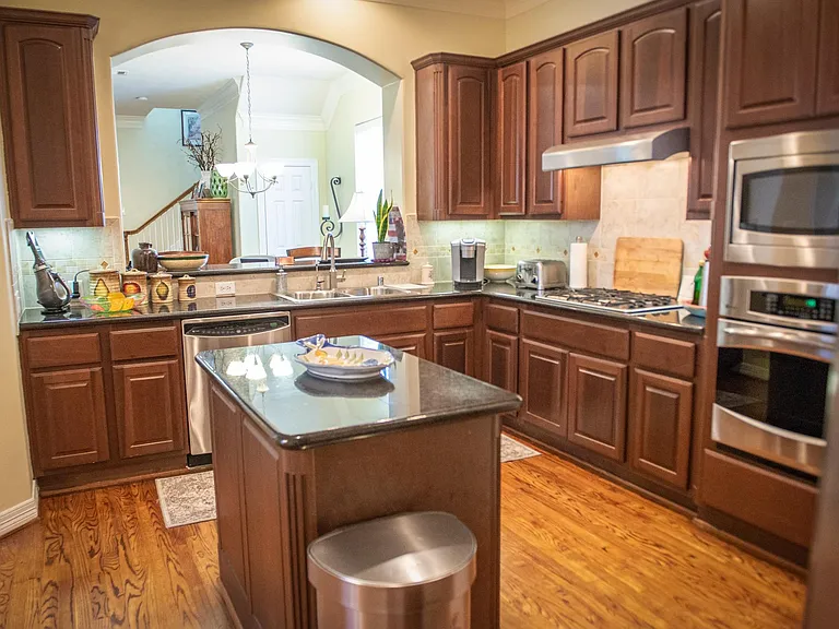 7604 Janak Dr — Photo 21