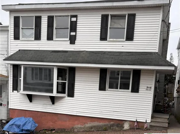 37 Jones St, Lansford, PA 18232