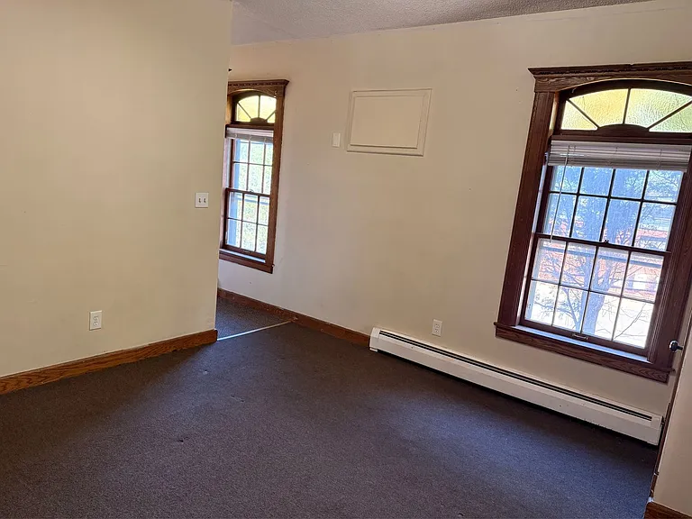 407 Wethersfield Ave — Photo 5