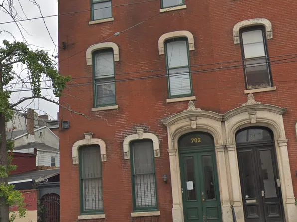 702 N 5th St APT 1, Philadelphia, PA 19123