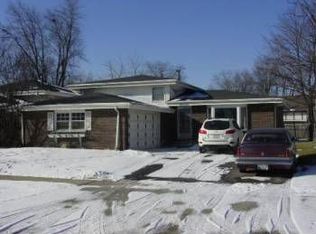 1106 Hillview Dr, Lemont, IL