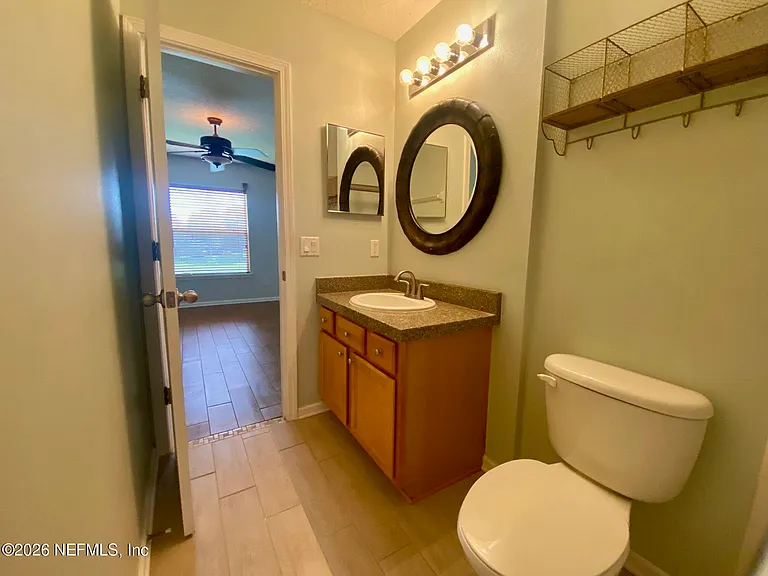 1530 Vineland Cir #B — Photo 21