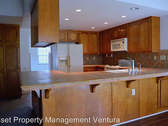 3rd image of 7019 Etna Ct
