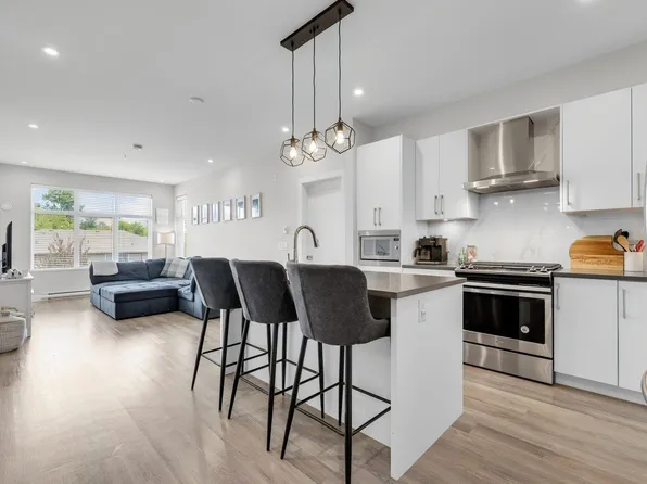 15436 31st Ave #411, Surrey, BC V3Z 1H3