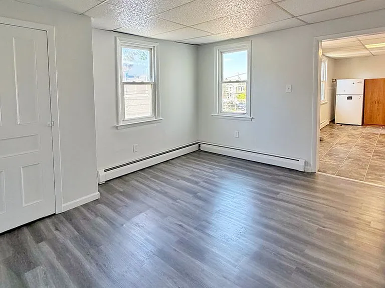 1129 Butler Street — Photo 7