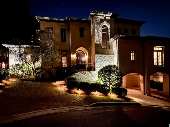 2944 Redmont Park Ln, Birmingham, AL 35205