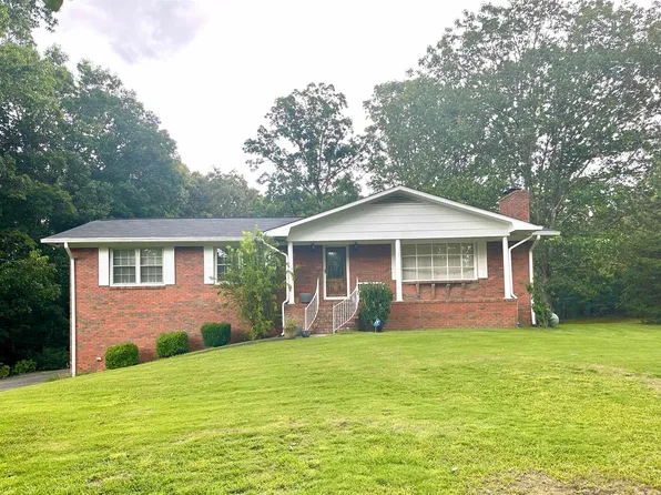 405 Kelly Lynn Dr, Anniston, AL 36207