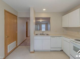 1155 N Saint Francis Ave APT 3B, Wichita, KS 67214