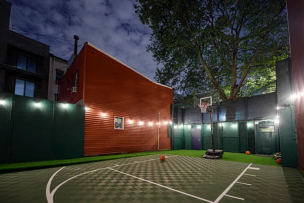 Rented by Corcoran | media 60