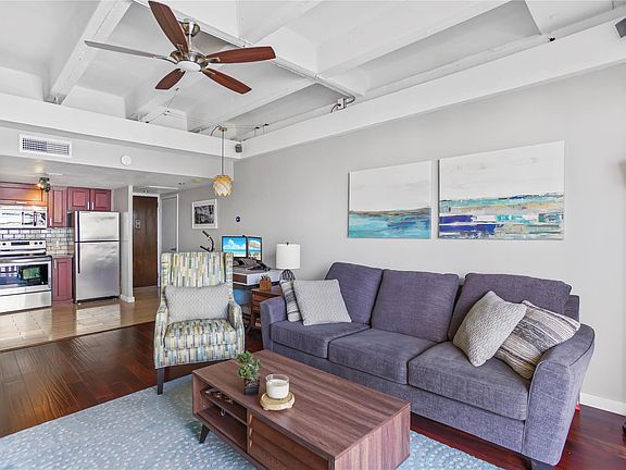 3rd image of 2016 Main St APT 1203