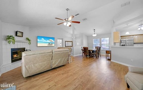 5th image of 1628R Bay Hawk Ln