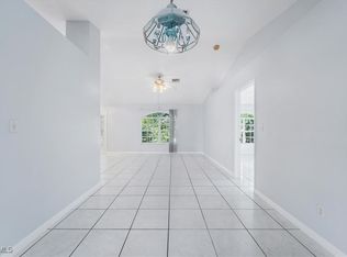 2831 White Blvd, Naples, FL 34117