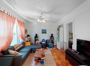 210 62nd St #2, Brooklyn, NY