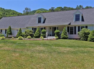 86 Clayton Rd, Waynesville, NC 28785