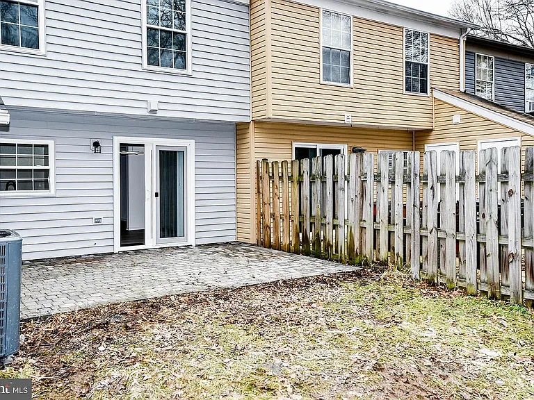 3705 Kempsford Field Pl — Photo 11