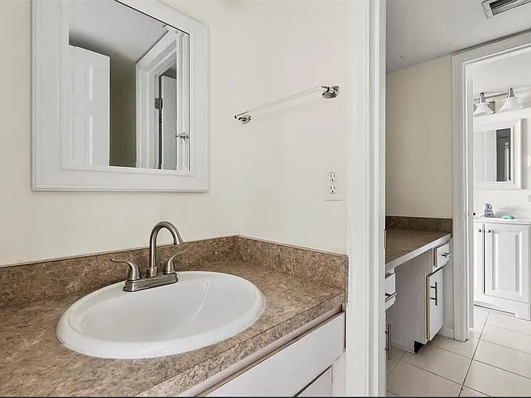 2250 S Palmetto Ave #I11 — Photo 13
