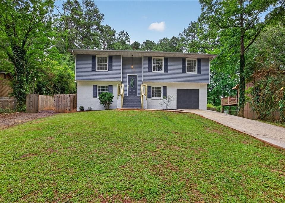1st image of 657 Overlook Ct